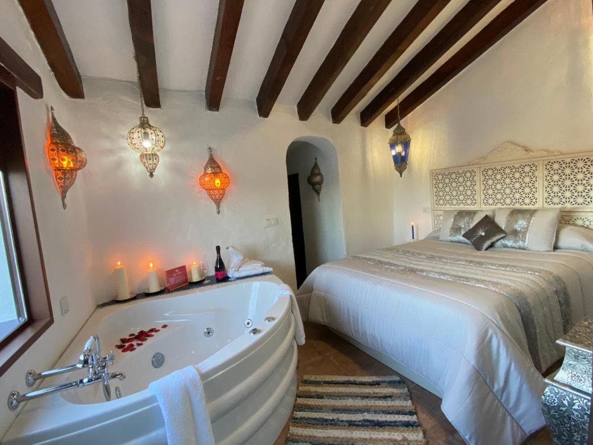 El Escondite De Martina, Aticos Romanticos Setenil De Las Bodegas Екстериор снимка
