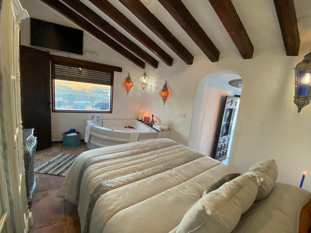 El Escondite De Martina, Aticos Romanticos Setenil De Las Bodegas Екстериор снимка