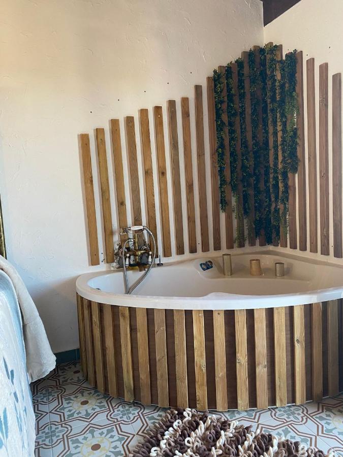 El Escondite De Martina, Aticos Romanticos Setenil De Las Bodegas Екстериор снимка