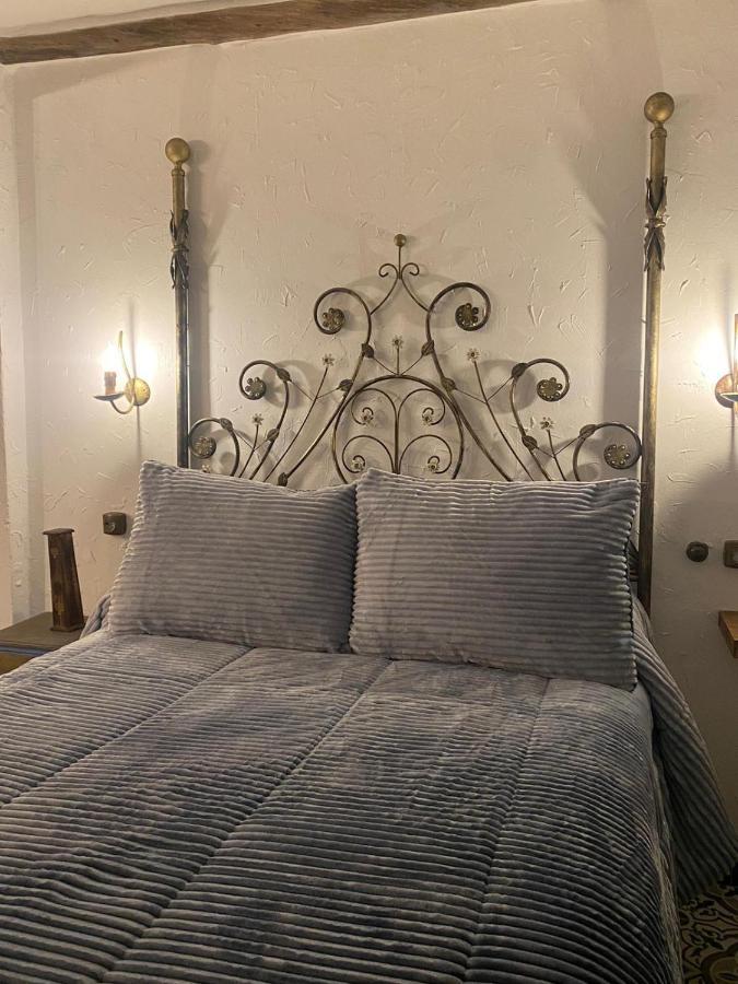 El Escondite De Martina, Aticos Romanticos Setenil De Las Bodegas Екстериор снимка